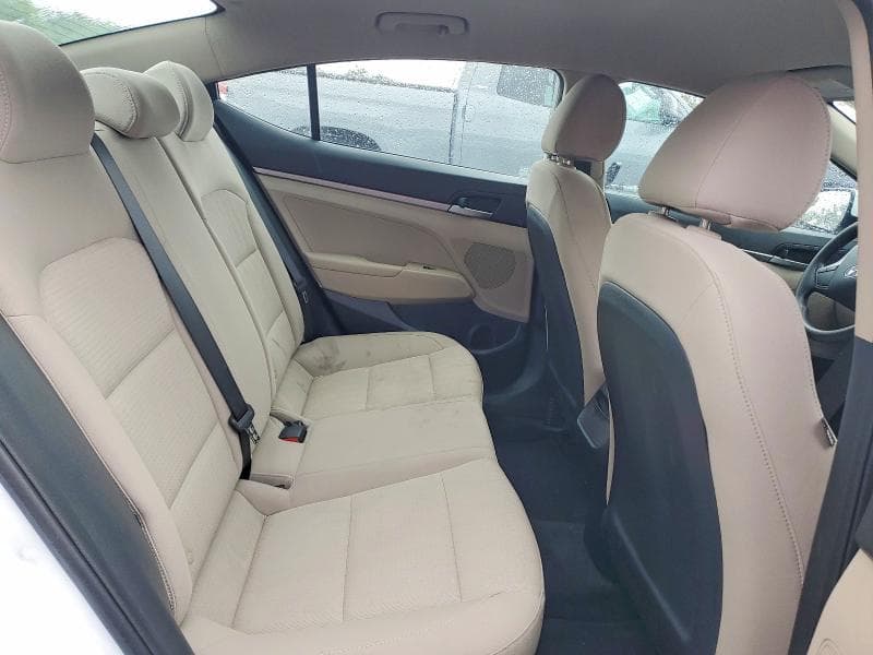 2017 HYUNDAI ELANTRA SE 10