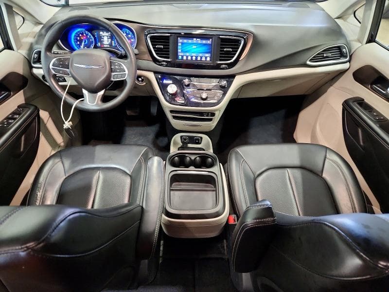 2020 CHRYSLER VOYAGER LXI LXI 8