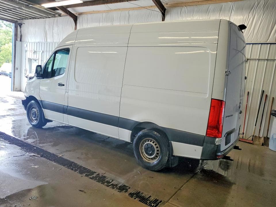 2023 MERCEDES-BENZ SPRINTER 2500 DELIVERY VAN 2