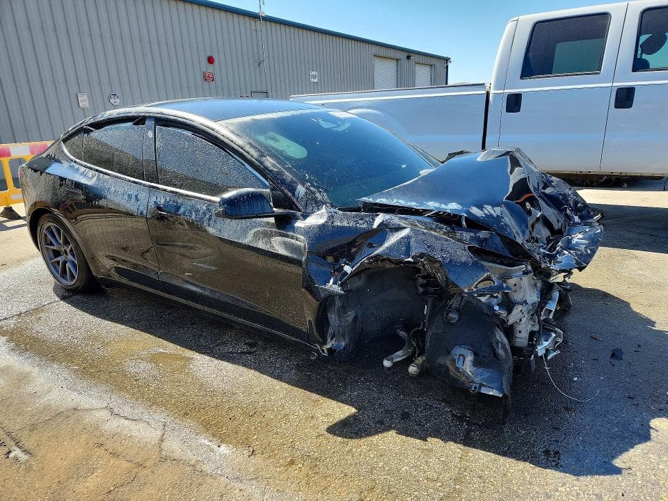 2022 TESLA MODEL 3 5