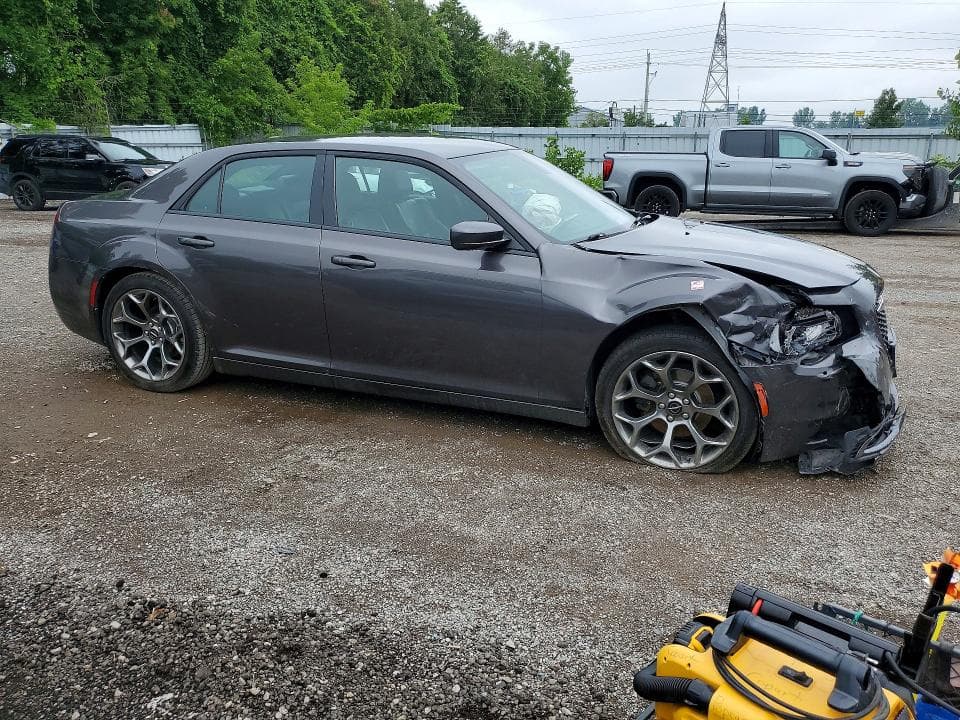 2017 CHRYSLER 300 S 4