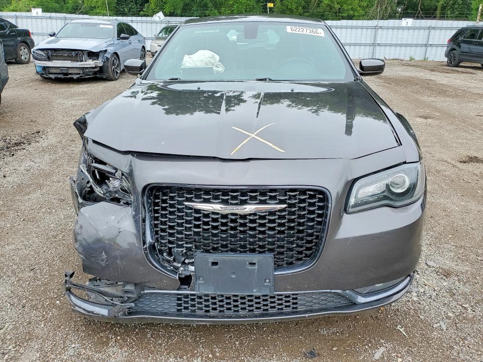 2017 CHRYSLER 300 S 5