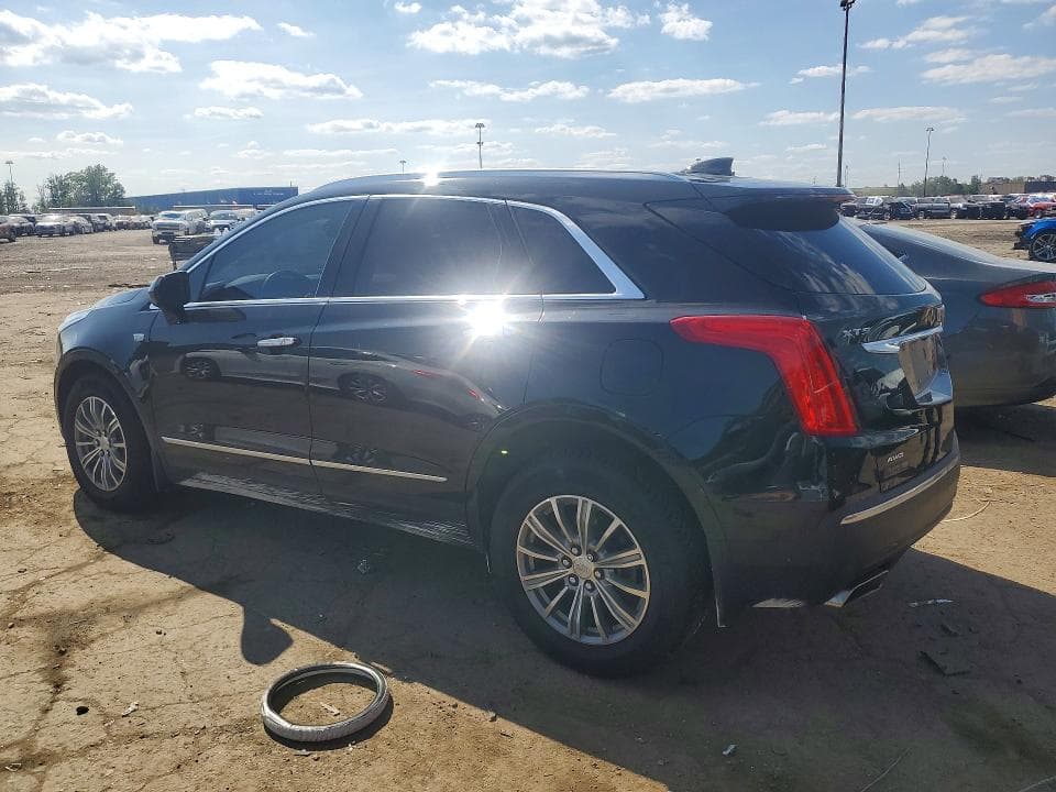 2017 CADILLAC XT5 LUXURY 2