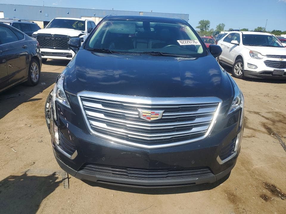 2017 CADILLAC XT5 LUXURY 5