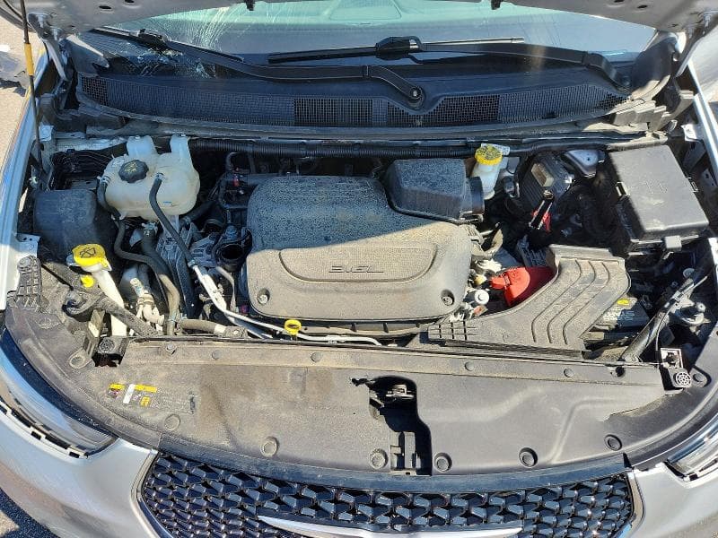 2024 CHRYSLER PACIFICA TOURING L 12