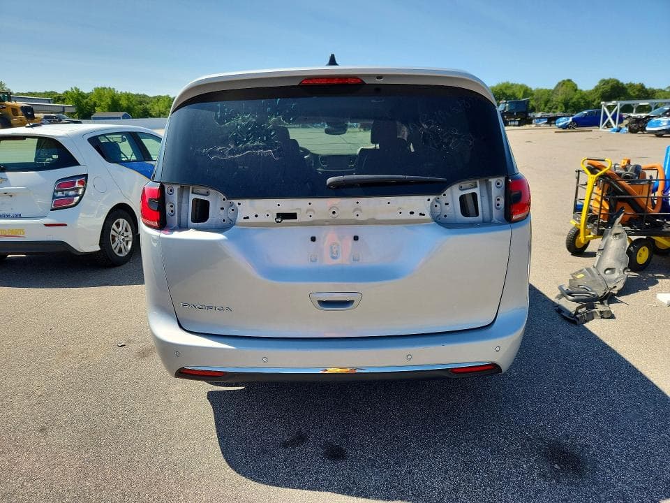 2024 CHRYSLER PACIFICA TOURING L 6