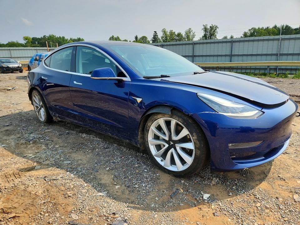 2020 TESLA MODEL 3 4