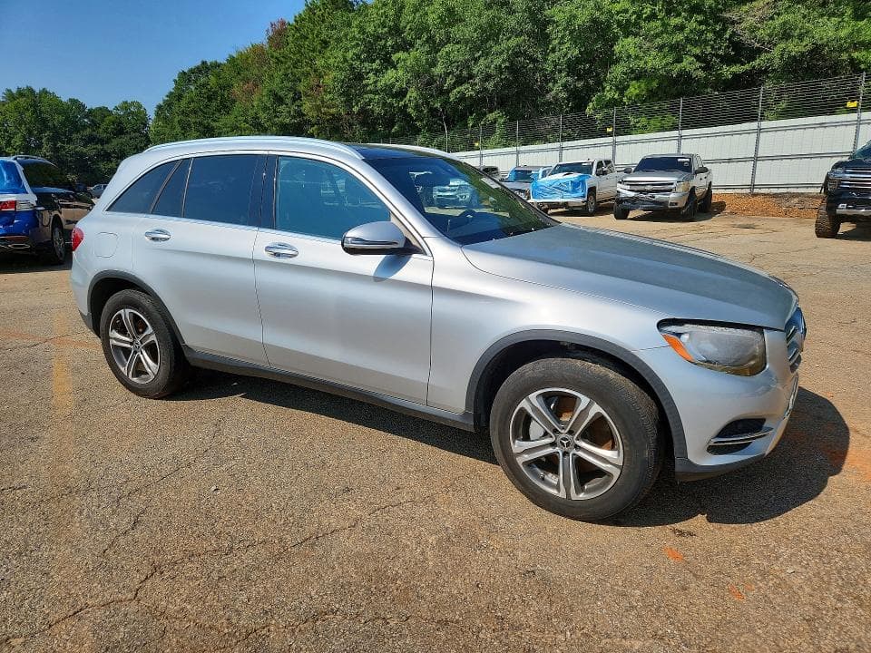2017 MERCEDES-BENZ GLC 300 4