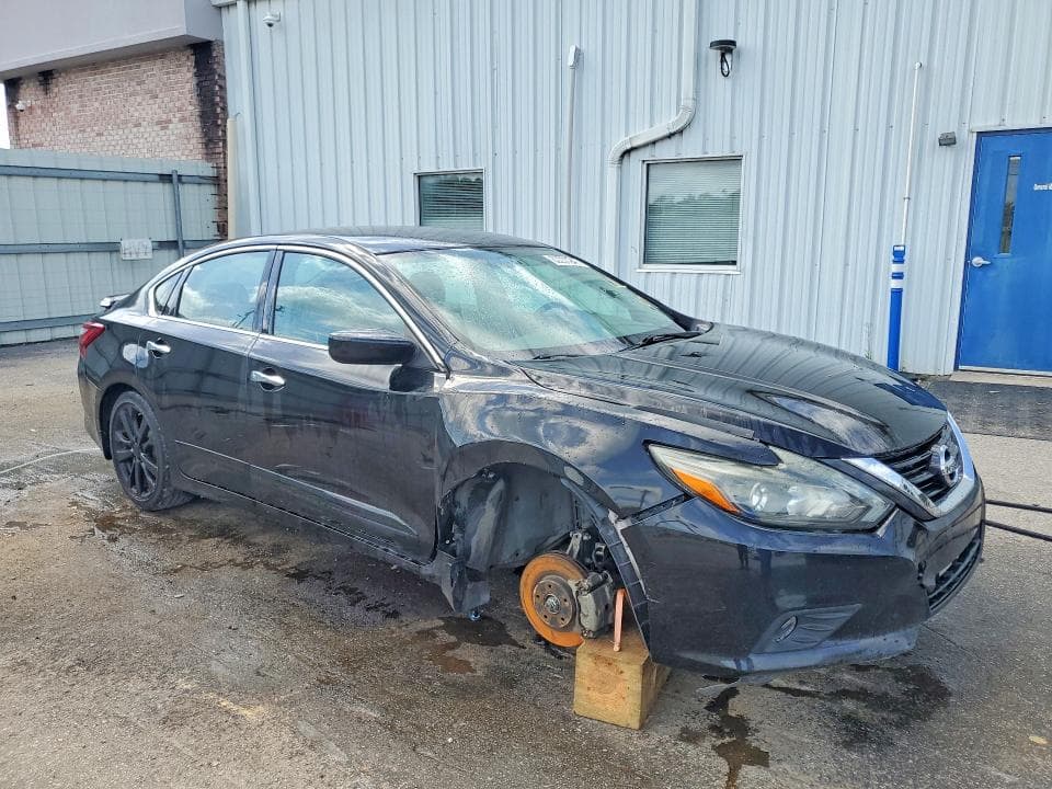 2017 NISSAN ALTIMA 2.5 SR 4