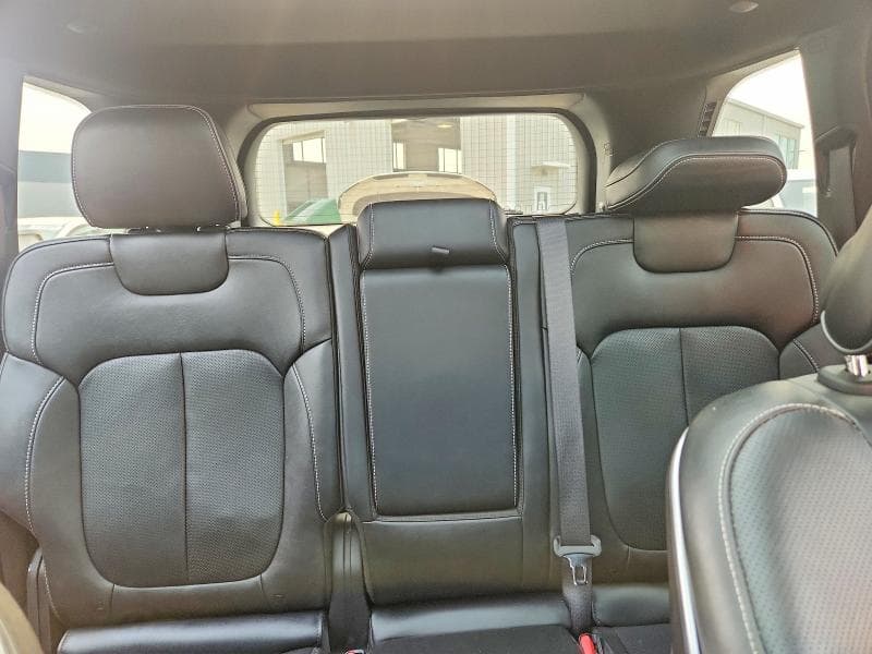 2023 JEEP GRAND CHEROKEE OVERLAND 4XE 10