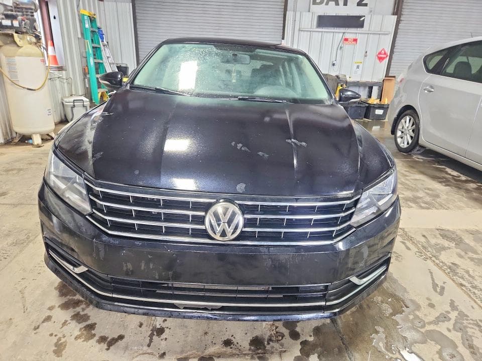 2017 VOLKSWAGEN PASSAT S 5