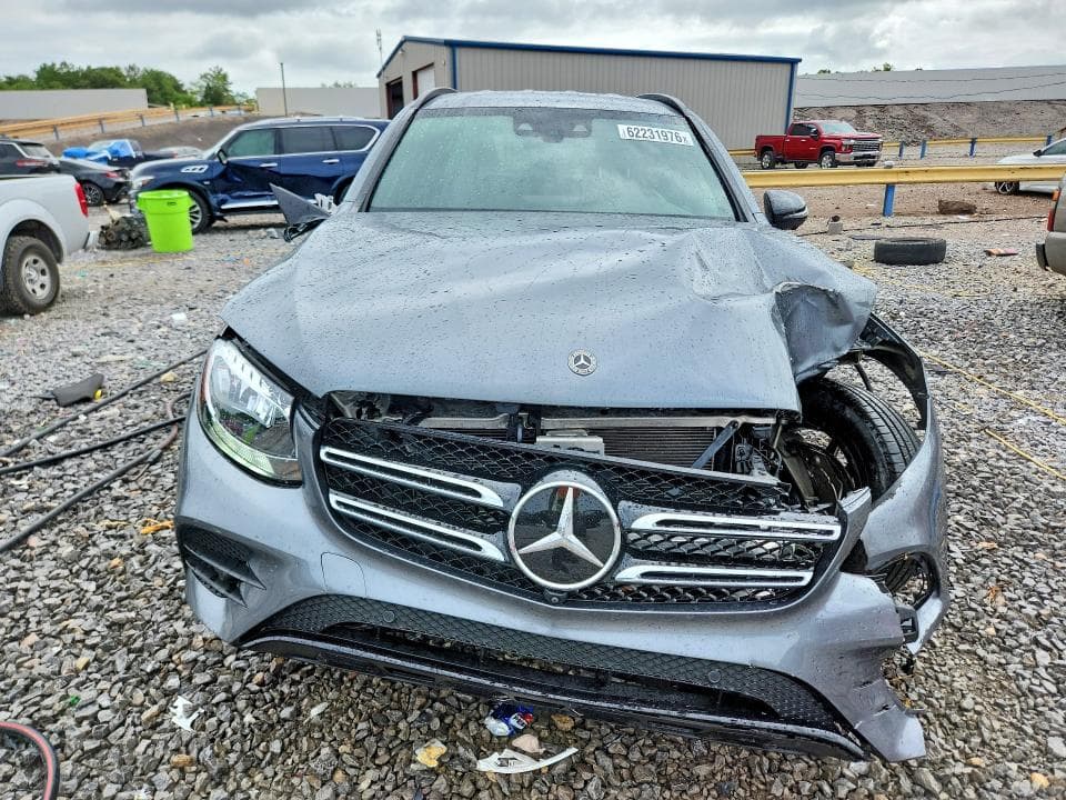 2019 MERCEDES-BENZ GLC 300 4MATIC 5