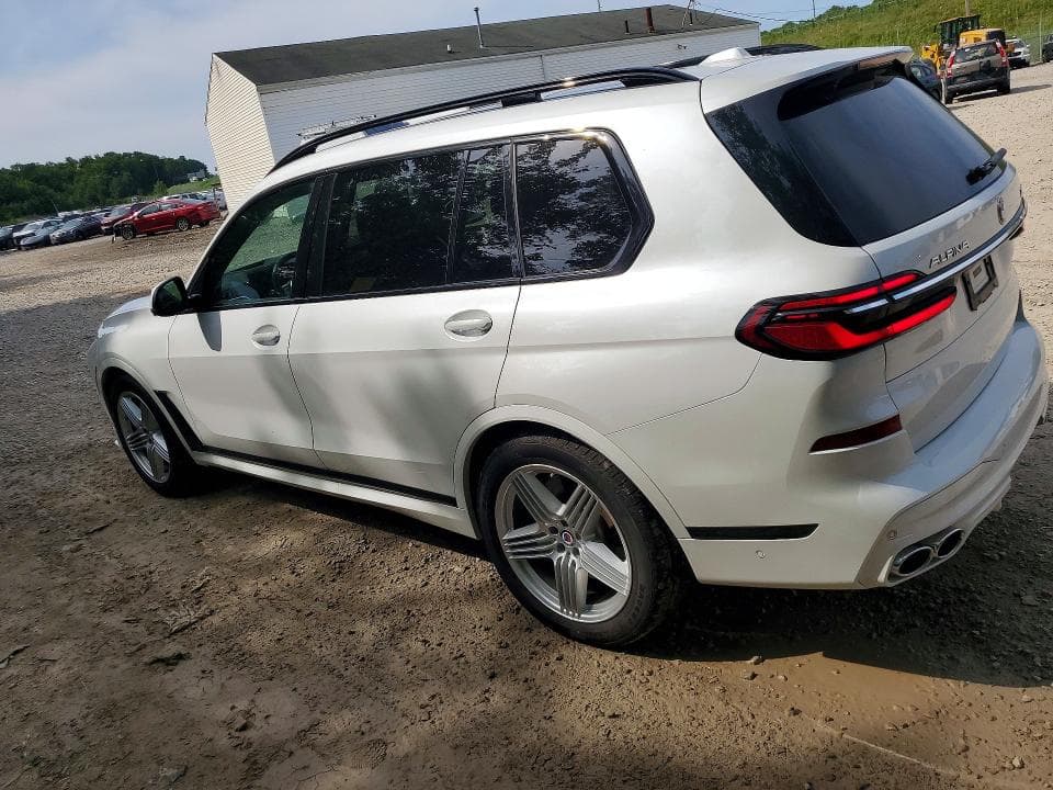 2025 BMW X7 ALPINA XB7 2
