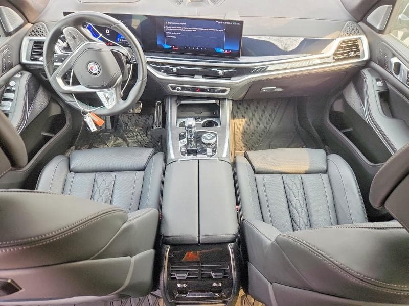 2025 BMW X7 ALPINA XB7 8