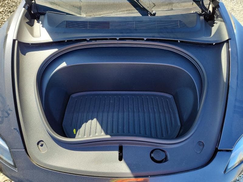 2025 TESLA MODEL 3 11