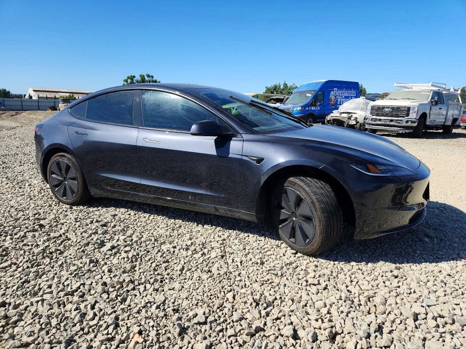 2025 TESLA MODEL 3 4