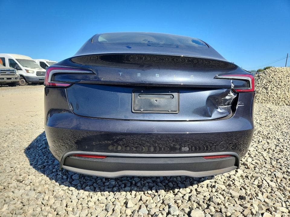 2025 TESLA MODEL 3 6