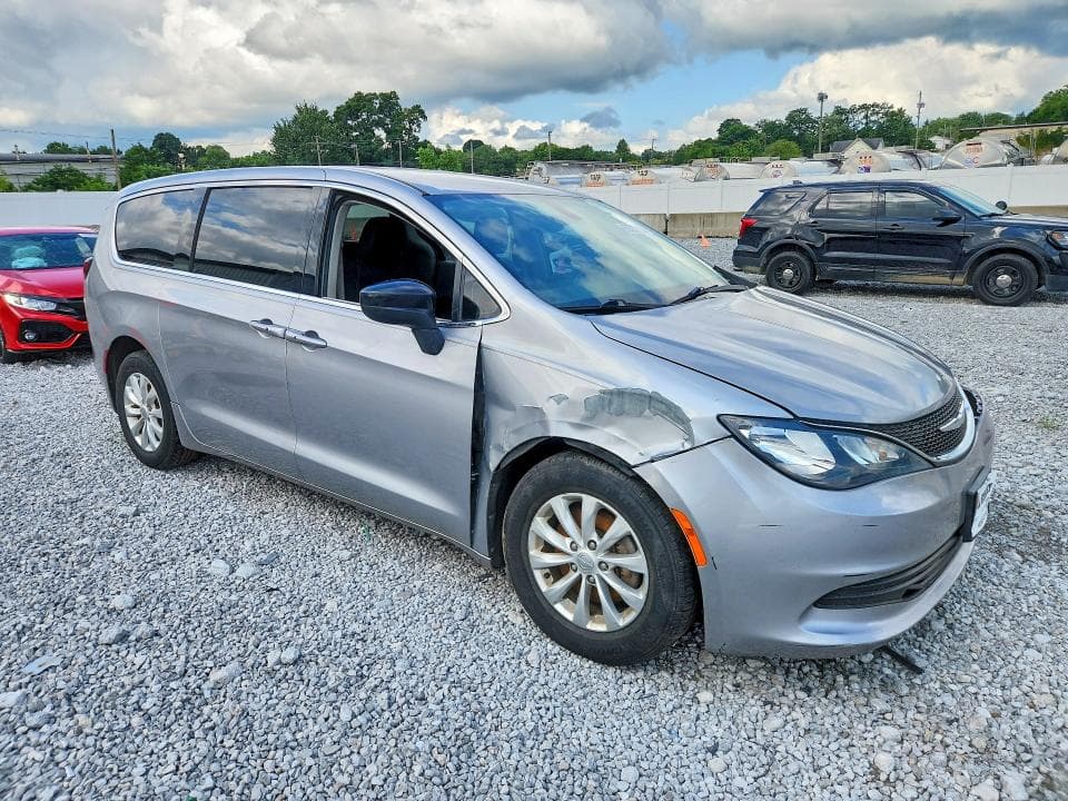 2017 CHRYSLER PACIFICA TOURING 4