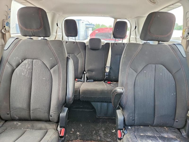 2017 CHRYSLER PACIFICA TOURING 10