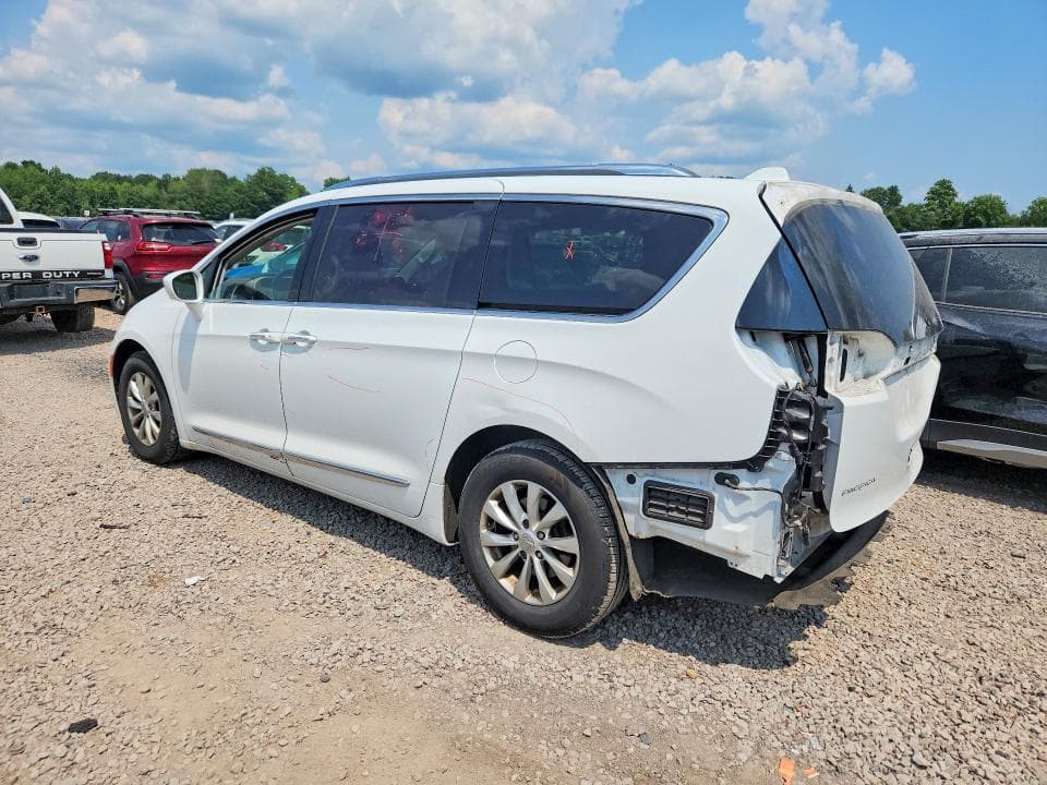 2018 CHRYSLER PACIFICA TOURING L 2