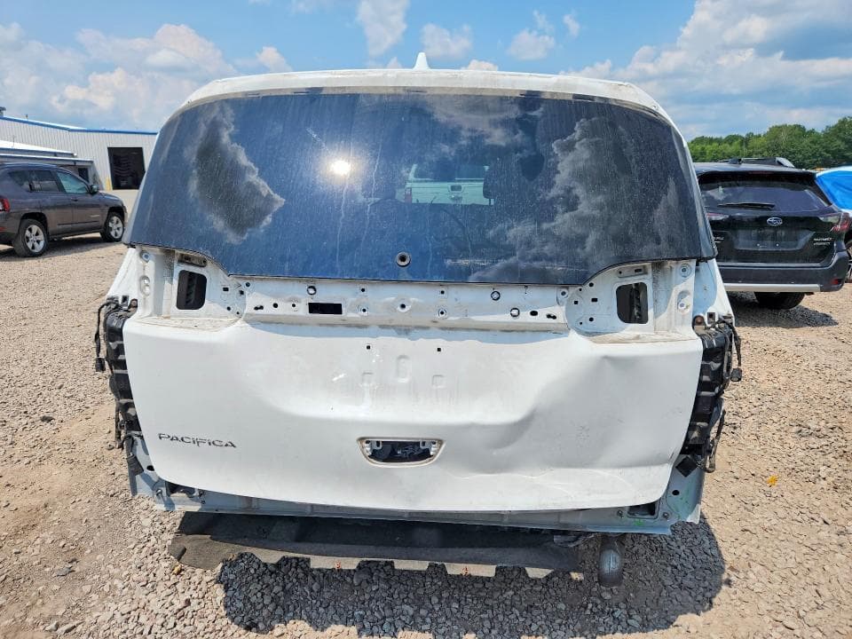 2018 CHRYSLER PACIFICA TOURING L 6