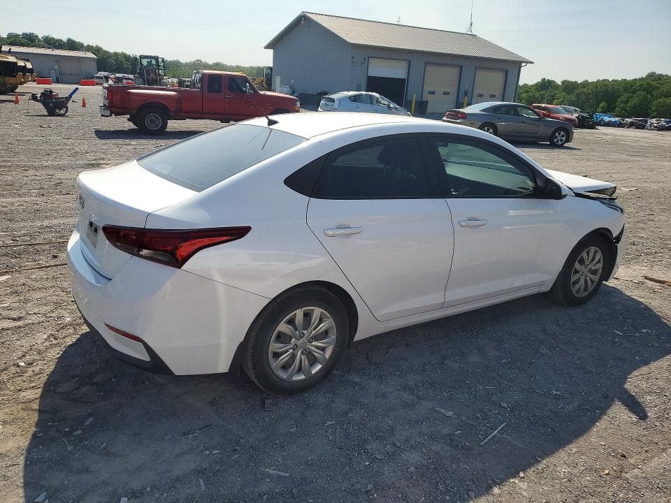 2018 HYUNDAI ACCENT SE 3