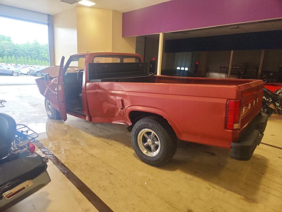 1985 FORD F150 2