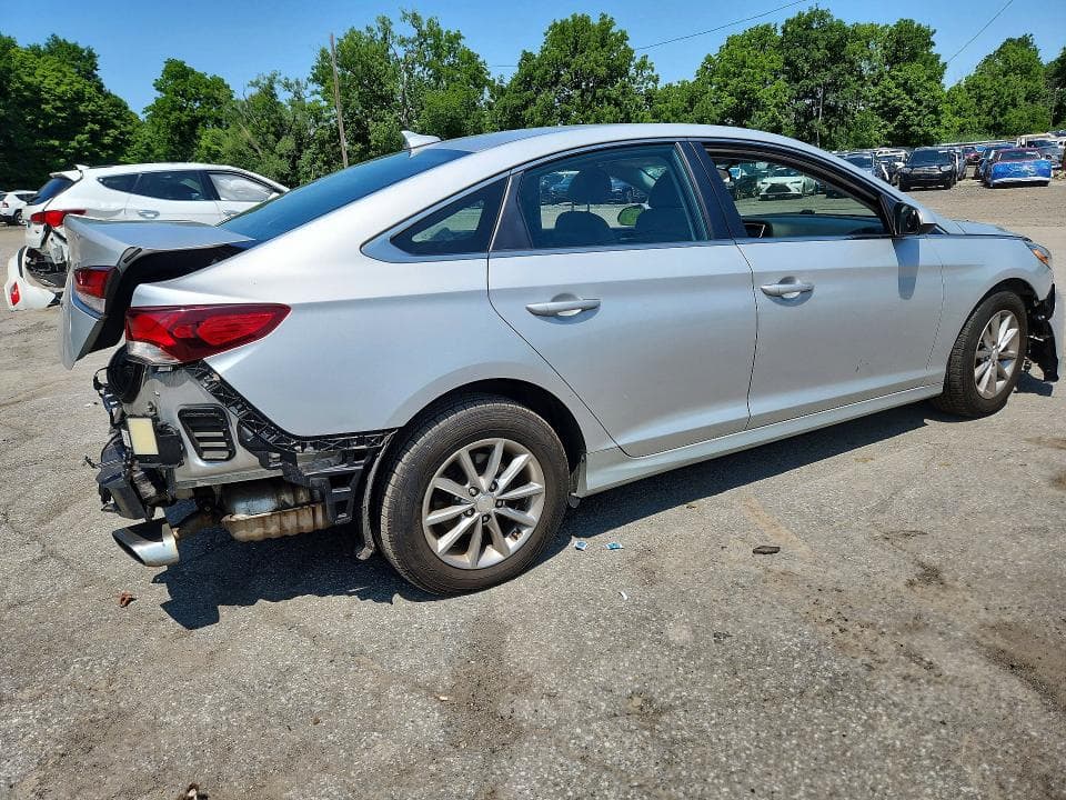 2018 HYUNDAI SONATA SE 3