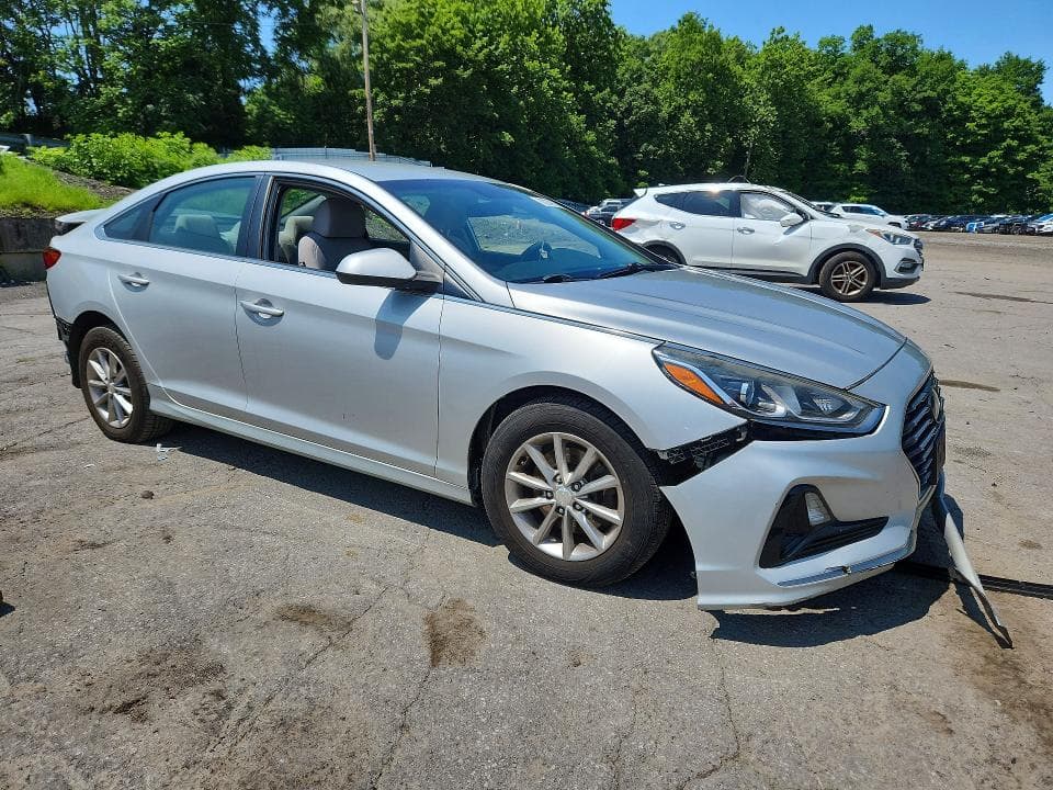 2018 HYUNDAI SONATA SE 4