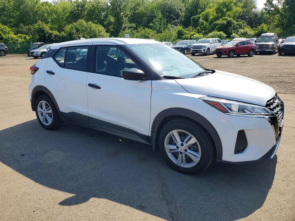 2023 NISSAN KICKS S 4