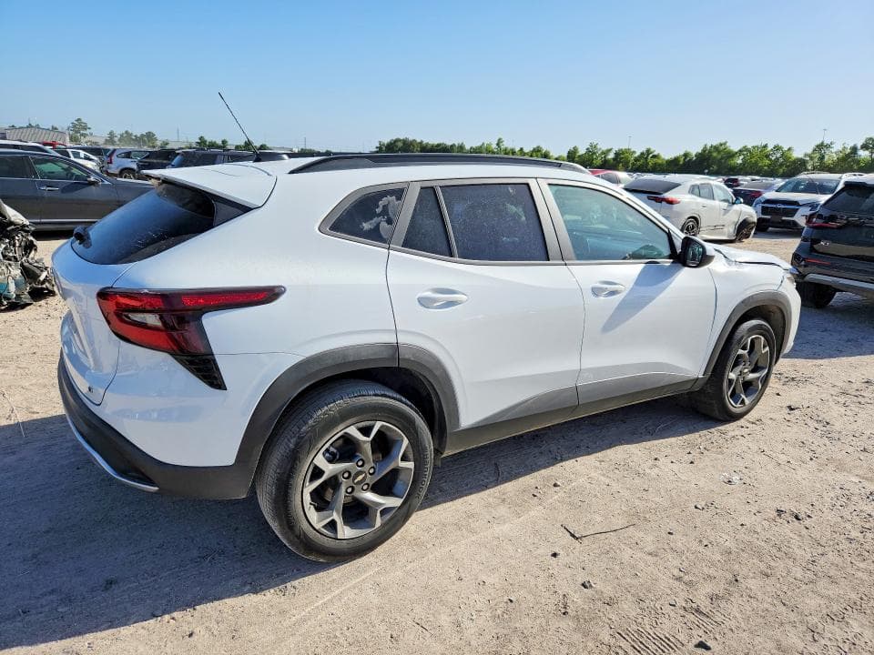 2025 CHEVROLET TRAX 1LT 3