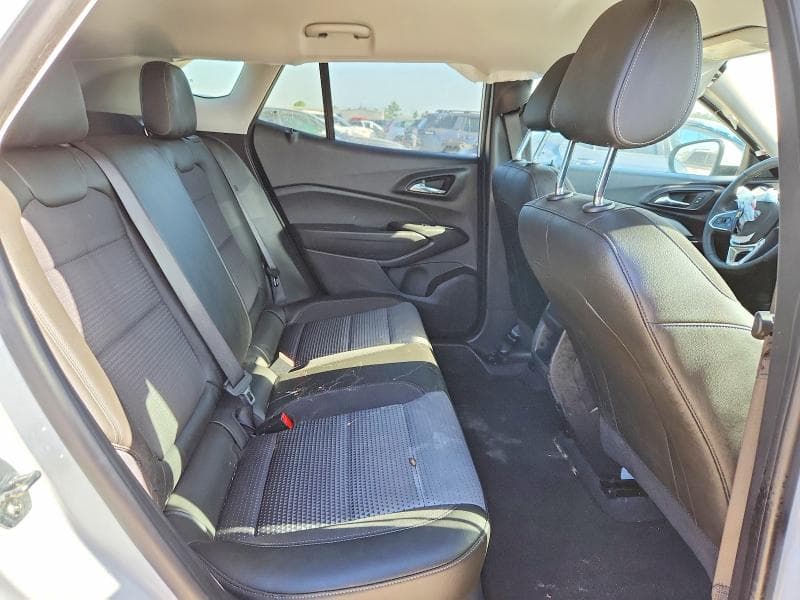 2025 CHEVROLET TRAX 1LT 10
