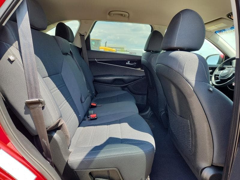 2019 KIA SORENTO LX V6 11