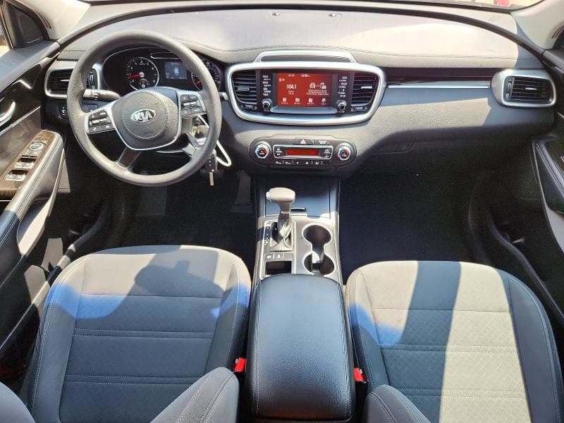 2019 KIA SORENTO LX V6 8