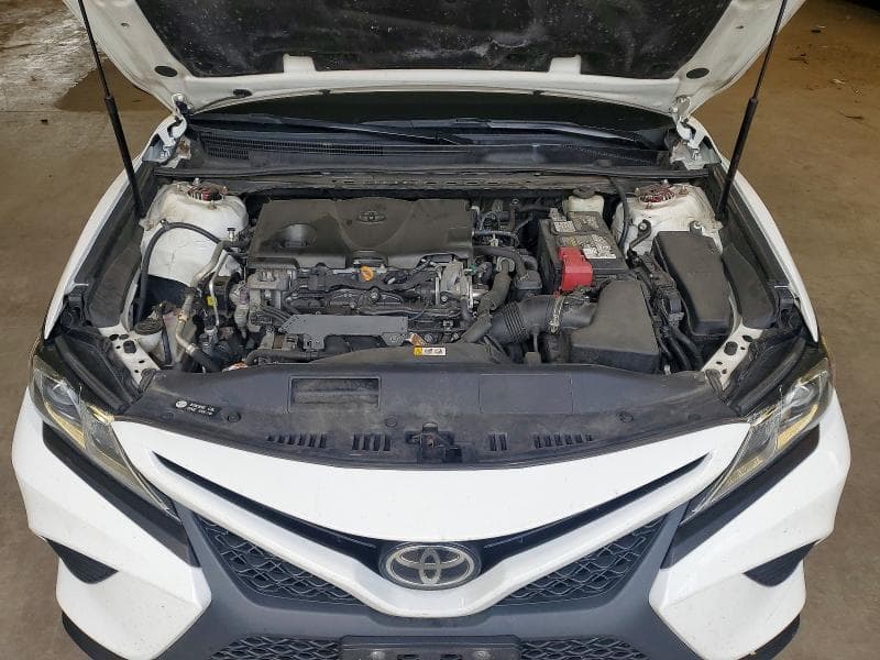 2018 TOYOTA CAMRY SE SE 11