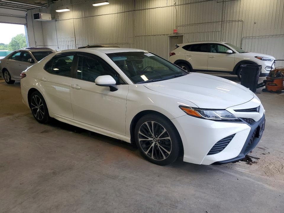 2018 TOYOTA CAMRY SE SE 4