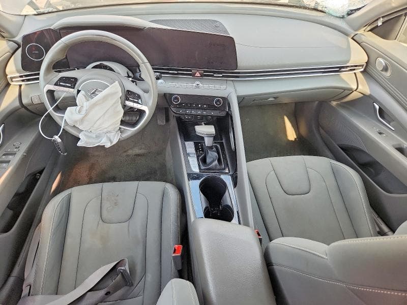 2023 HYUNDAI ELANTRA SEL 8