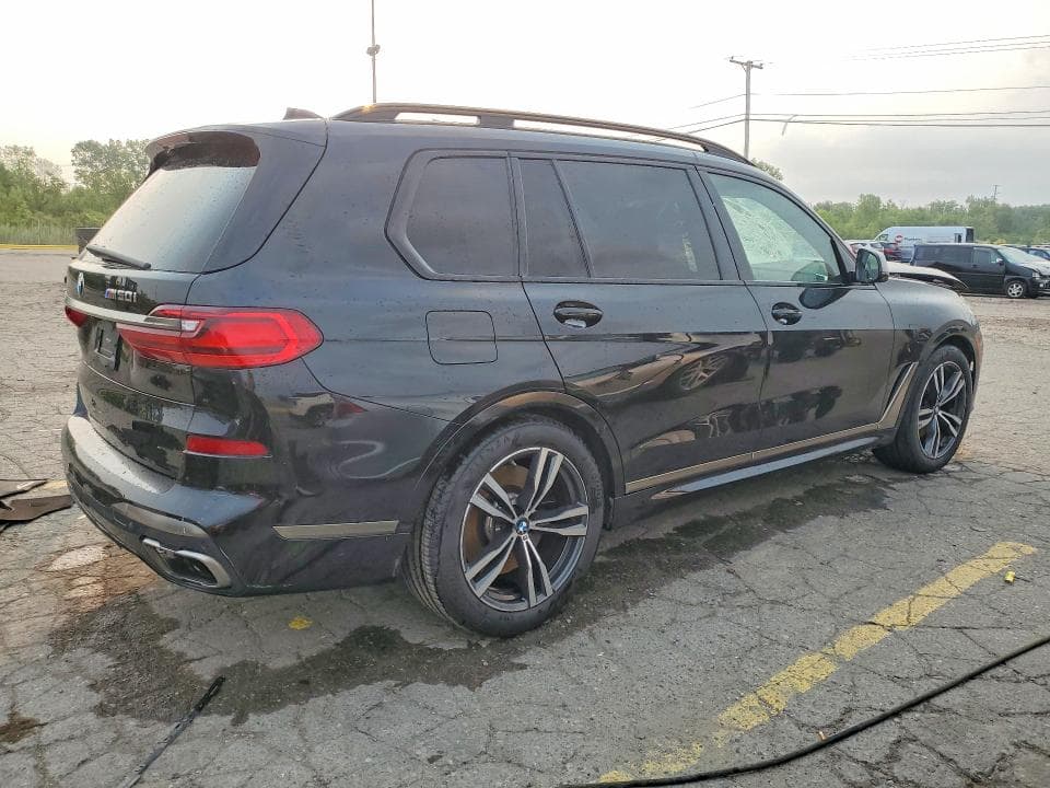 2022 BMW X7 M50I 3