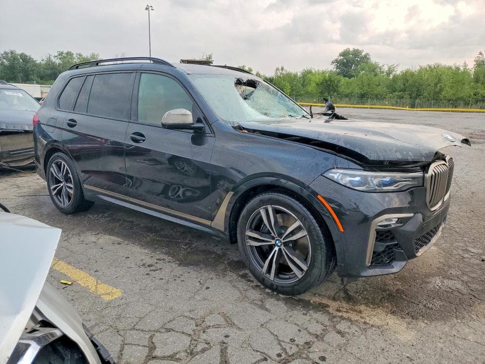 2022 BMW X7 M50I 4
