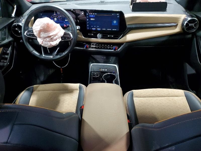 2025 CHEVROLET EQUINOX ACTIV 8