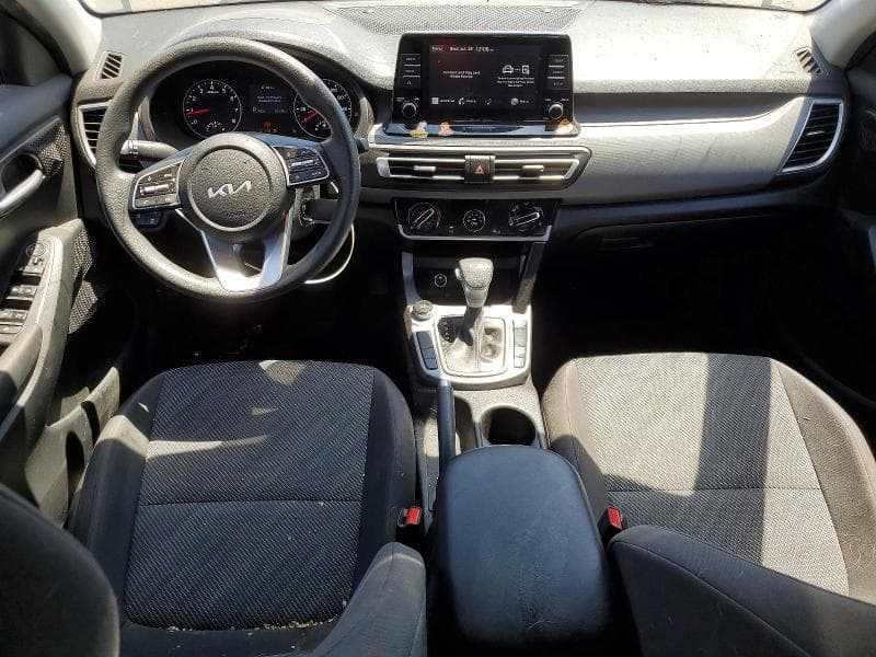 2022 KIA SELTOS LX 8