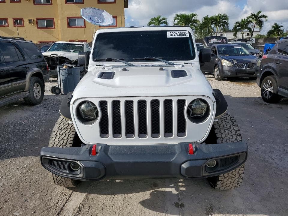 2019 JEEP WRANGLER UNLIMITED SAHARA 5
