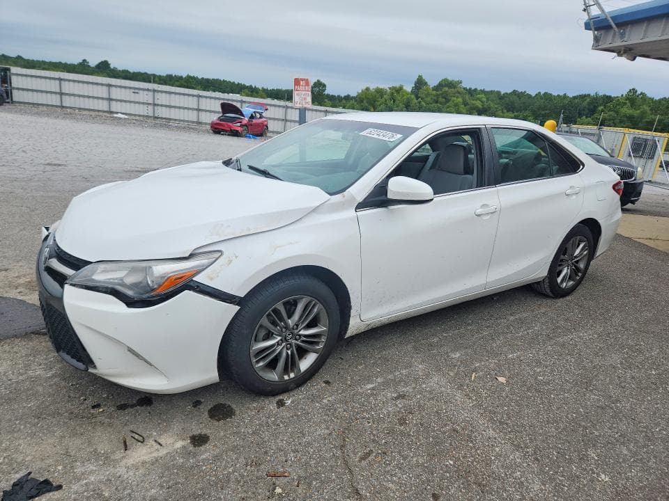 2017 TOYOTA CAMRY SE - 1