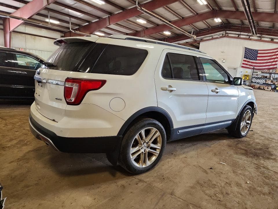 2017 FORD EXPLORER XLT 3