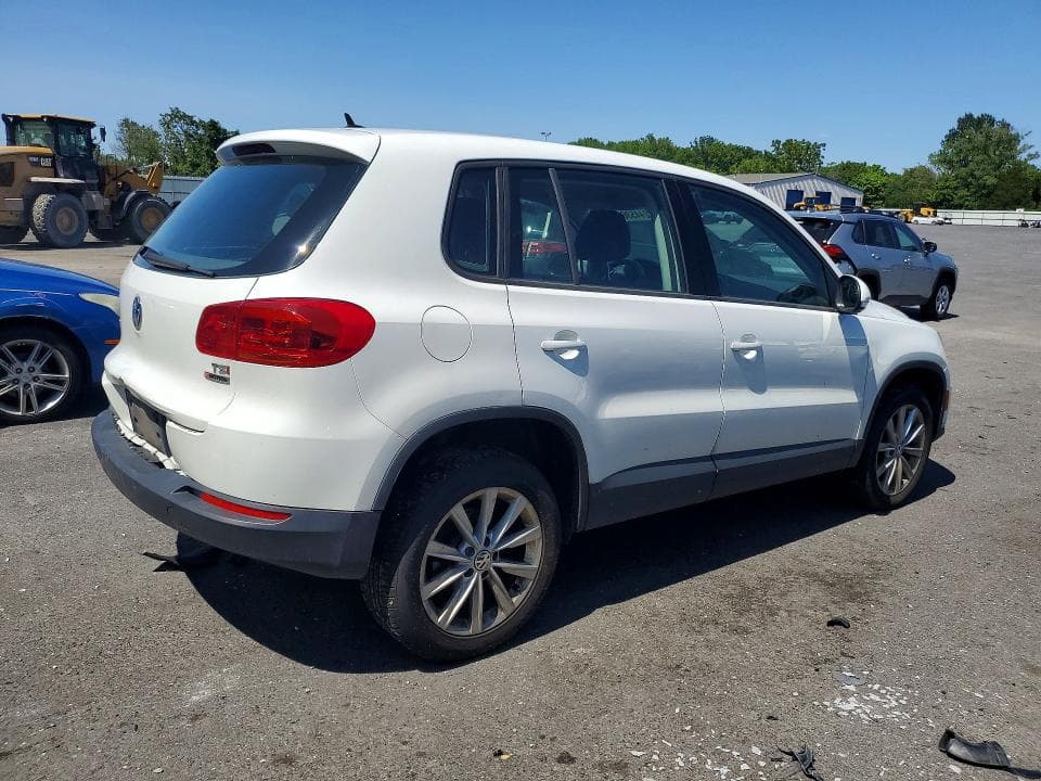 2017 VOLKSWAGEN TIGUAN S 3
