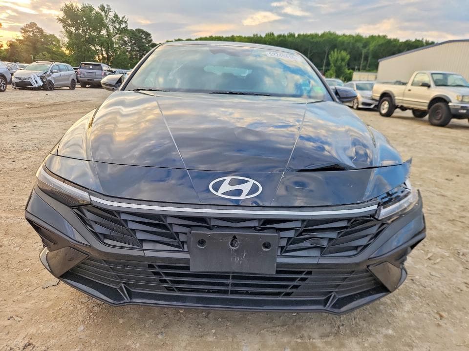 2025 HYUNDAI ELANTRA SEL SPORT 5