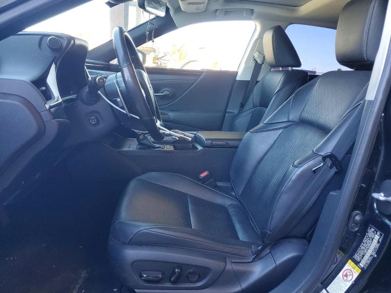 2019 LEXUS ES 300H 7