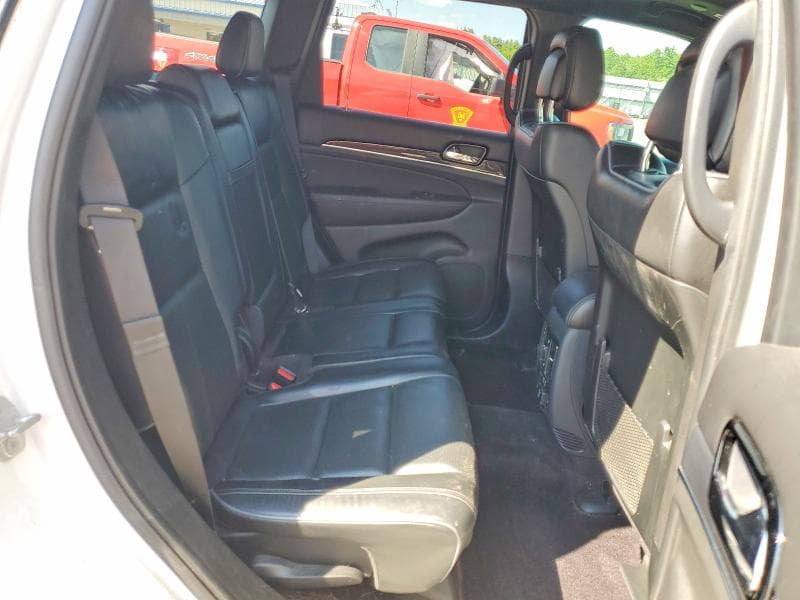 2019 JEEP GRAND CHEROKEE OVERLAND 10