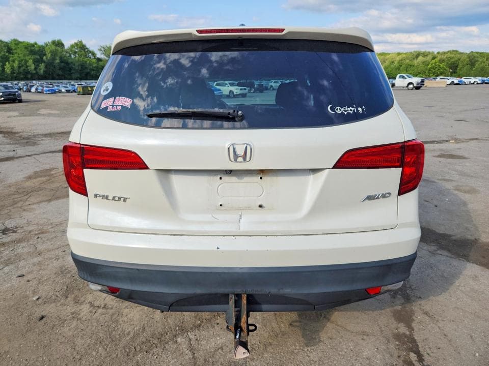 2018 HONDA PILOT EX 6