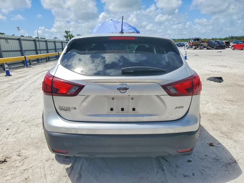 2018 NISSAN ROGUE SPORT S 6